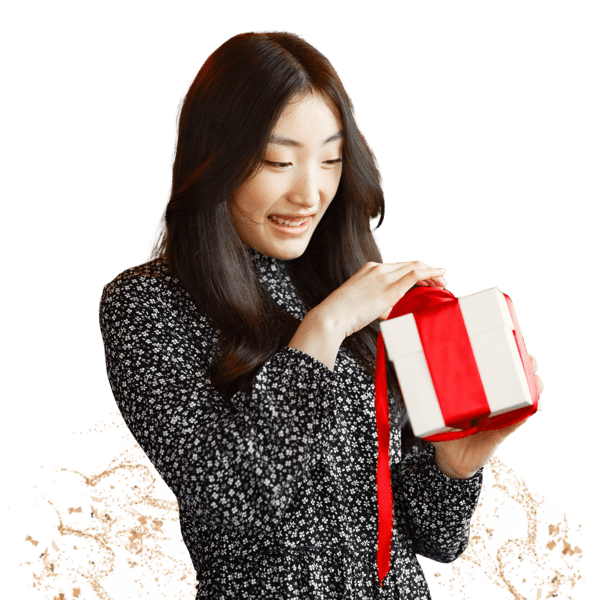 femme-ouvrant-cadeaux (1)